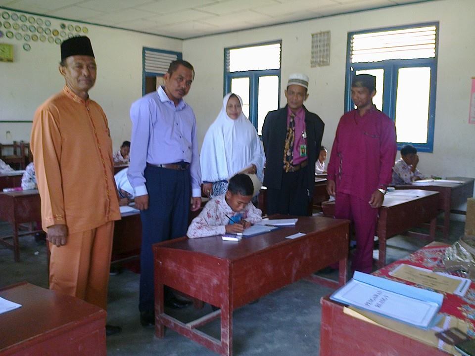 Kemenag Rohul Monitoring Pelaksanaan US di Tiga Sekolah